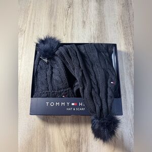 Tommy Hilfiger Blue Knit Hat and Scarf Set
